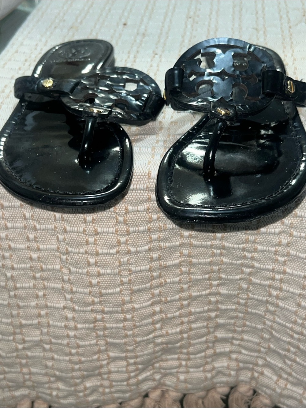 Tory Burch Black Logo Cutout Thong Sandals
